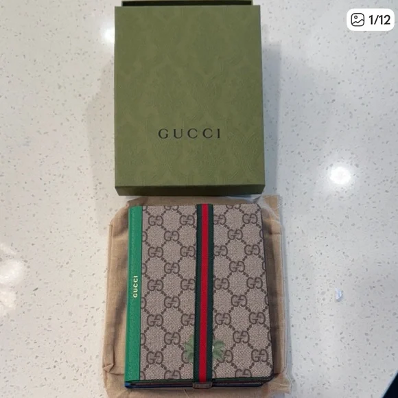 Gucci Notebooks Set with Red, Blue, and Green Set if 3  Authentic 💯 - Picture 3 of 11